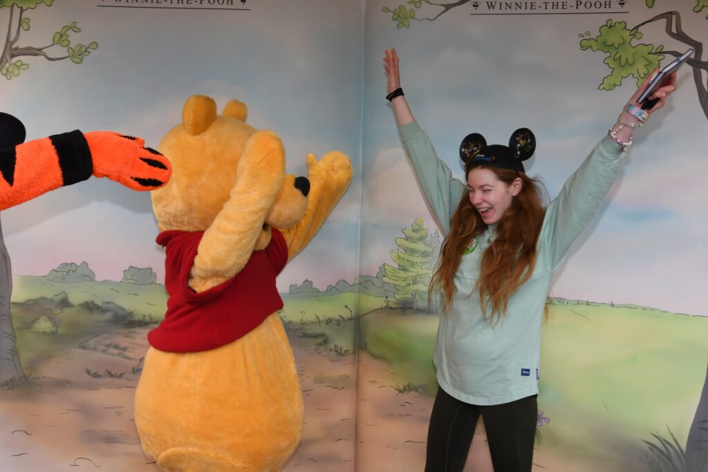 pooh hands up