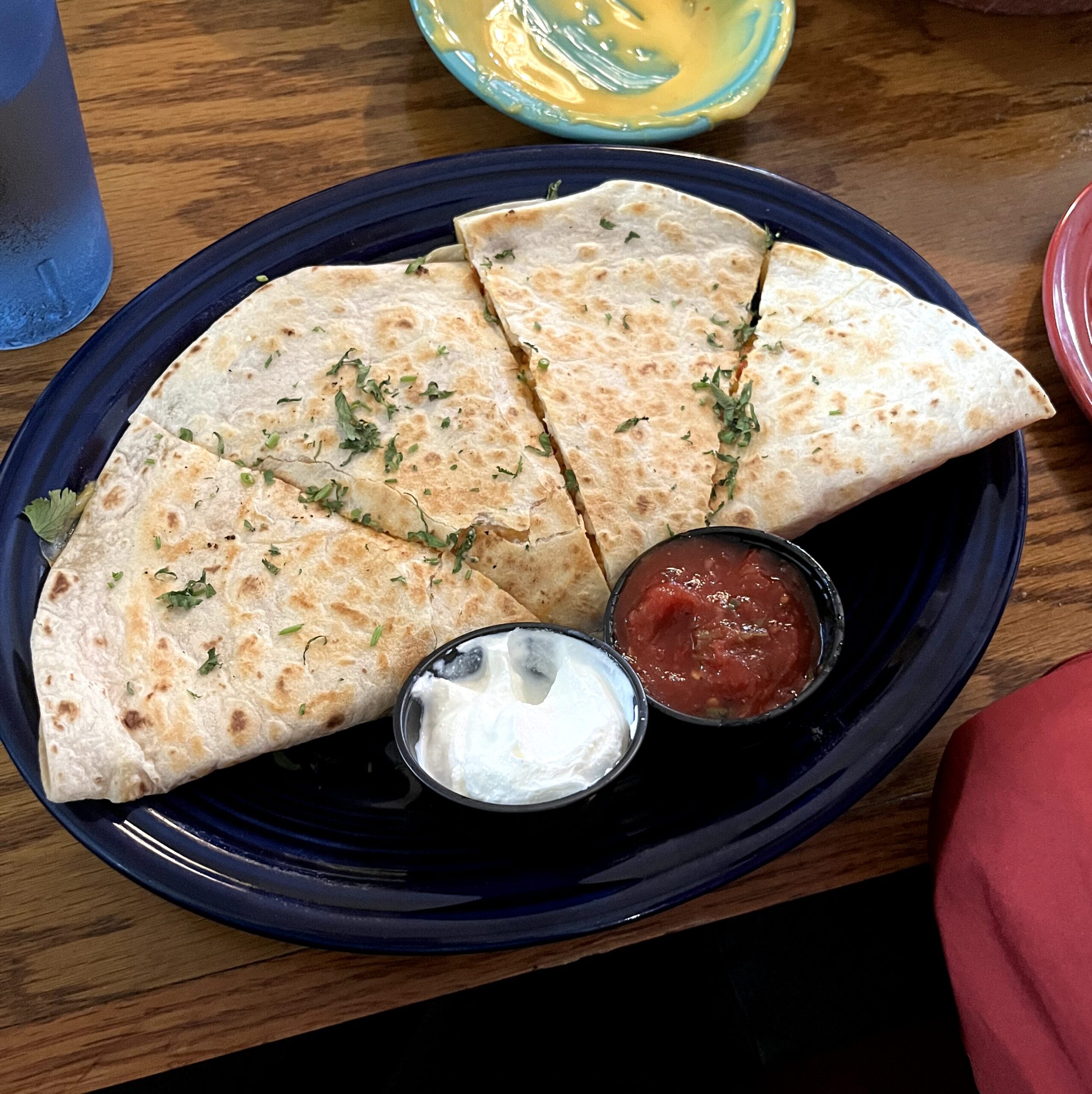 Lobster Quesadilla: sooo cheesy! I love the avocado buttt weirdly the slices of avocado were just in one of my slices. Funny enough Alix said the same thing about his half. The lobster meat is flavorful and fresh, I love Maine lol. 9.5/10 ⭐'s.